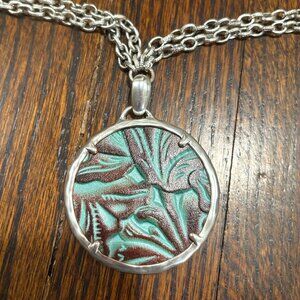 Costume Jewelry  Round Pendant long necklace